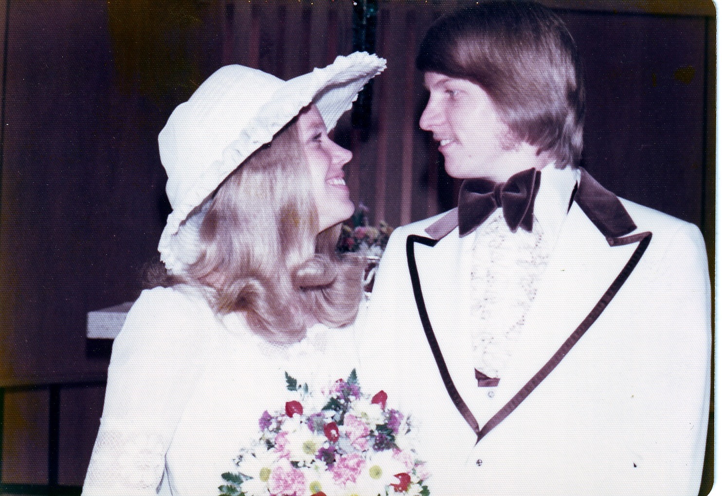 Dan and Diane Frelund on their wedding day, 1976